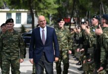 Δένδιας: Έχουμε δυνατότητα παραγωγής άνω των 1.000 μη επανδρωμένων αεροχημάτων ετησίως