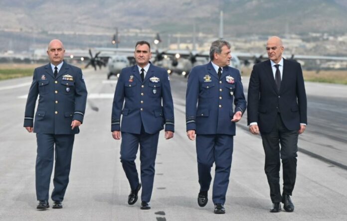 dendias-eleusina-pteryga-maxis-1