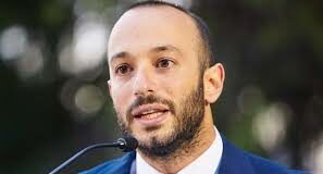 Ο Ψυχαλης αλλαξε το πρόσωπο της Λυκοβρυσης Πεύκης -εντυπωσιακά αποτελέσματα